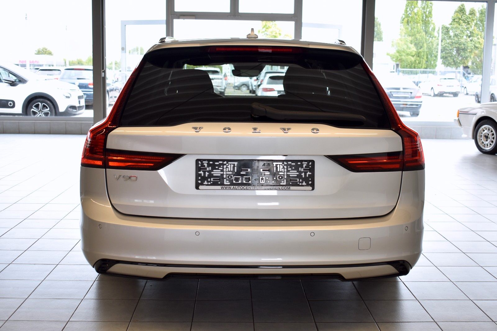 Volvo V90 Kombi R Design AUT./LED/NAVI/Sportsitze NAPP foto 6