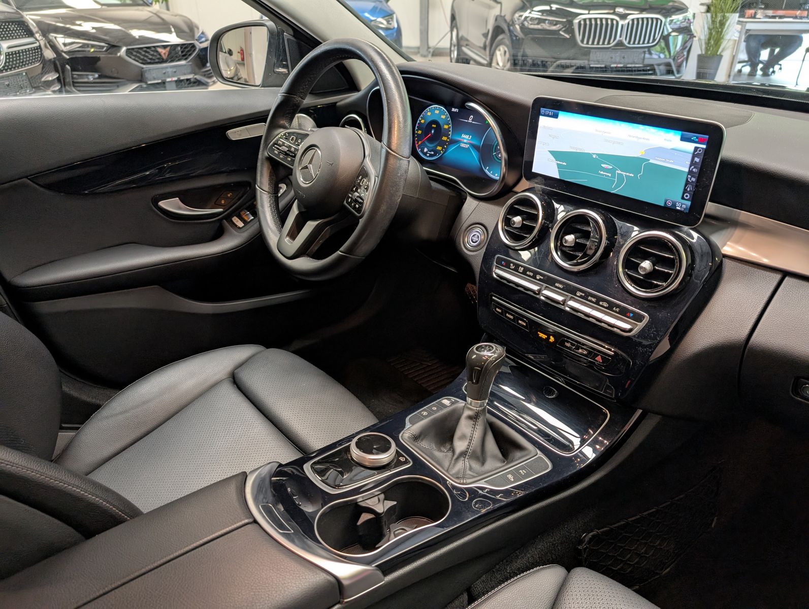 Fahrzeugabbildung Mercedes-Benz C 180 d lim. LED Burmester SHZ Park-Paket Keyles