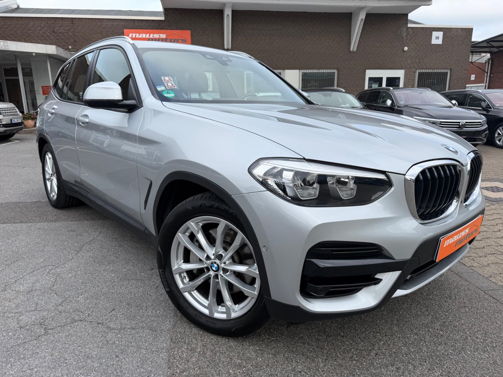 BMW X3 xDrive 30 d  PANO virt cockp LED  RFK - 6060