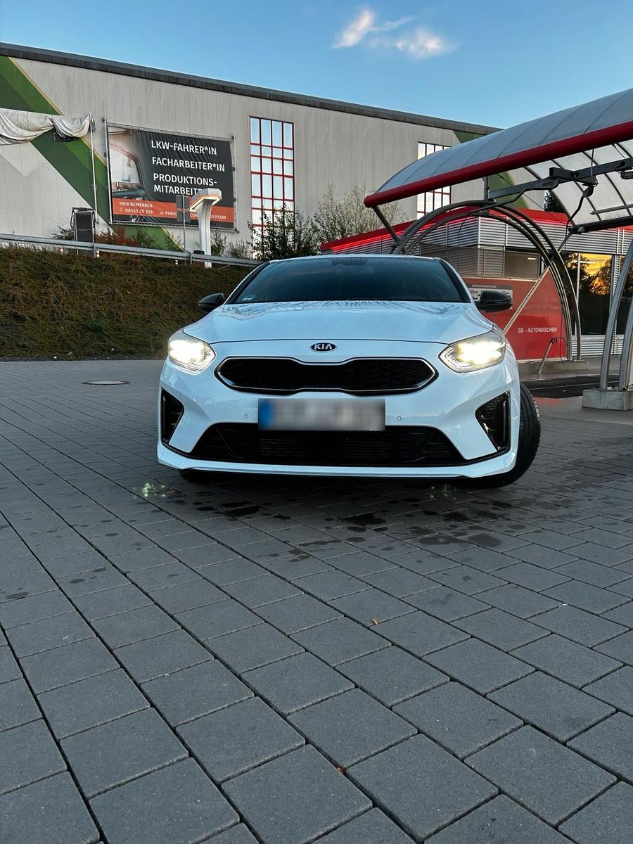 Kia Andere