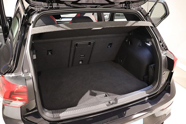 Golf GTI 2.0 TSI DSG ACC NAVI KAMERA SHZ SPORTFW