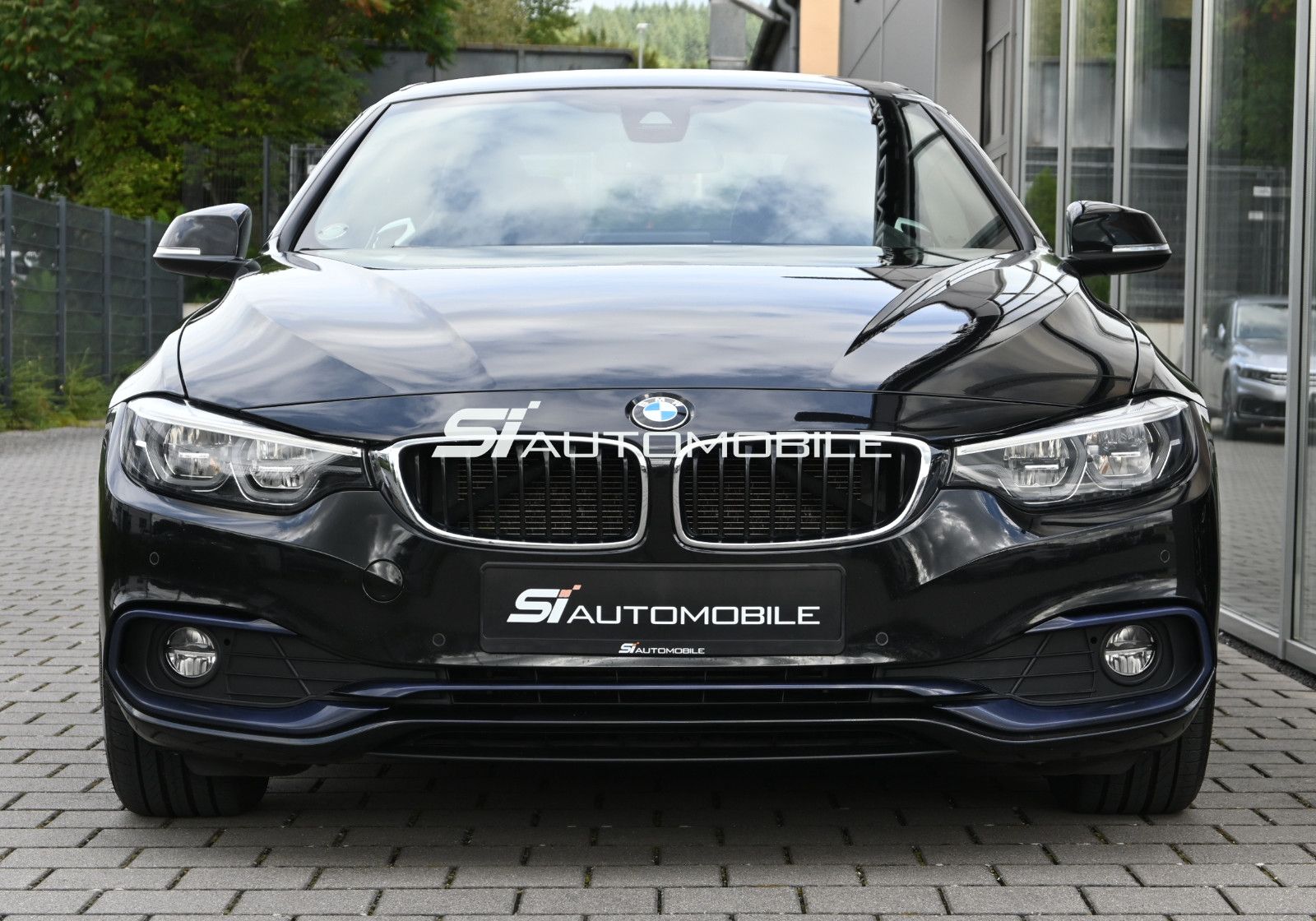 Fahrzeugabbildung BMW 420d Cabrio Sport Line Aut. °LED ADAPT.°KAMERA°