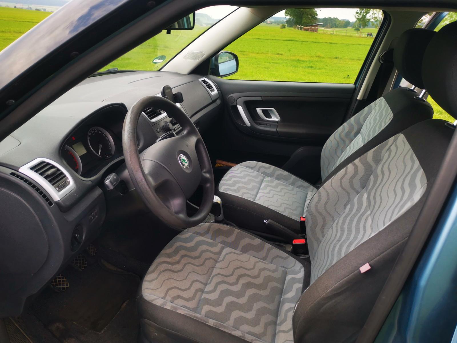 Skoda Fabia 2009 — photo 13