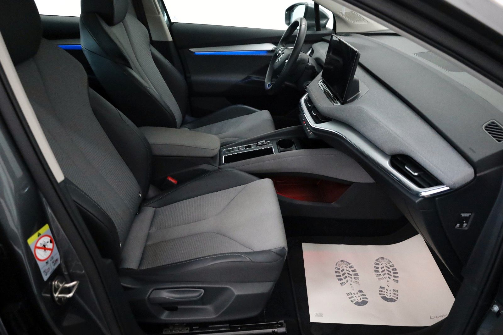 Fahrzeugabbildung SKODA Enyaq Coupé 80 iV Loft T.Leder,Navi,LED,Kamera