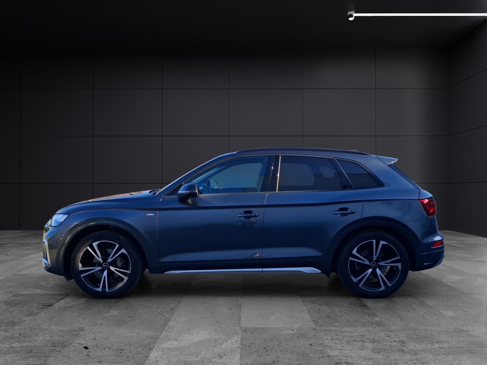 Fahrzeugabbildung Audi Q5 40 TFSI quattro S-line S-tronic Matrix Luft N