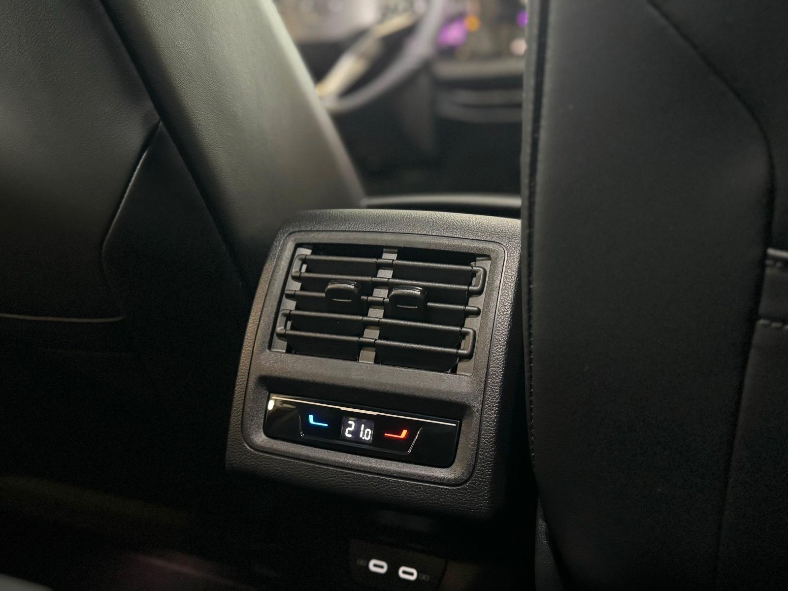 Volkswagen Golf VIII Lim. R-Line*HUD*Pano.*Ambiente*Kamera*, миниатюра 20