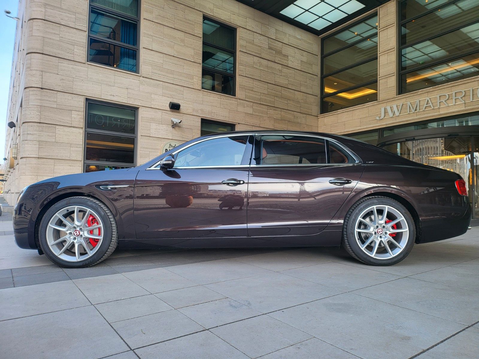 Bentley Flying Spur V8S=528PS+NEW+VOLL+MASSAGE+RARE imagem 3