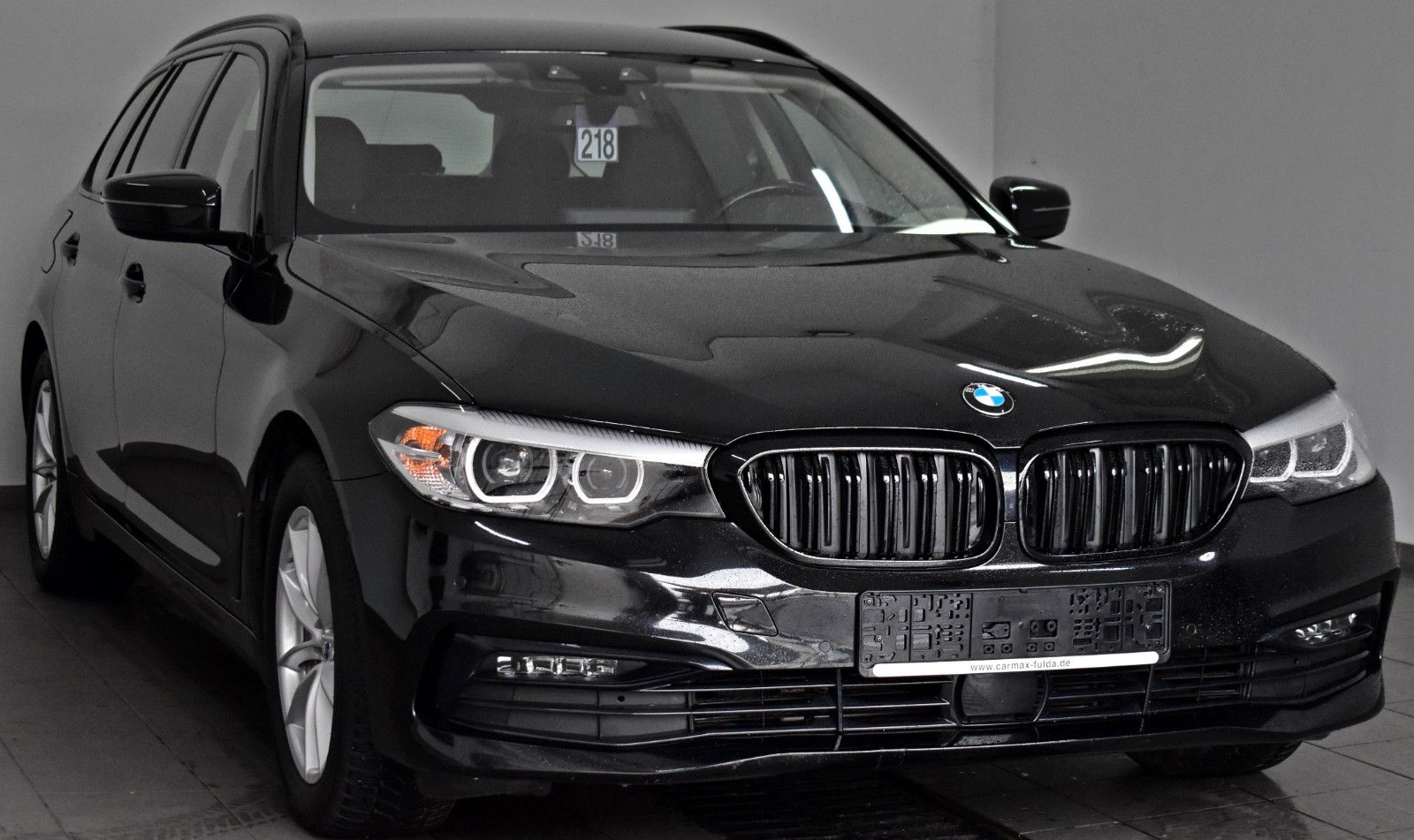 Fahrzeugabbildung BMW 530d xDrive Touring Sport Line T.Leder,Navi,AHK