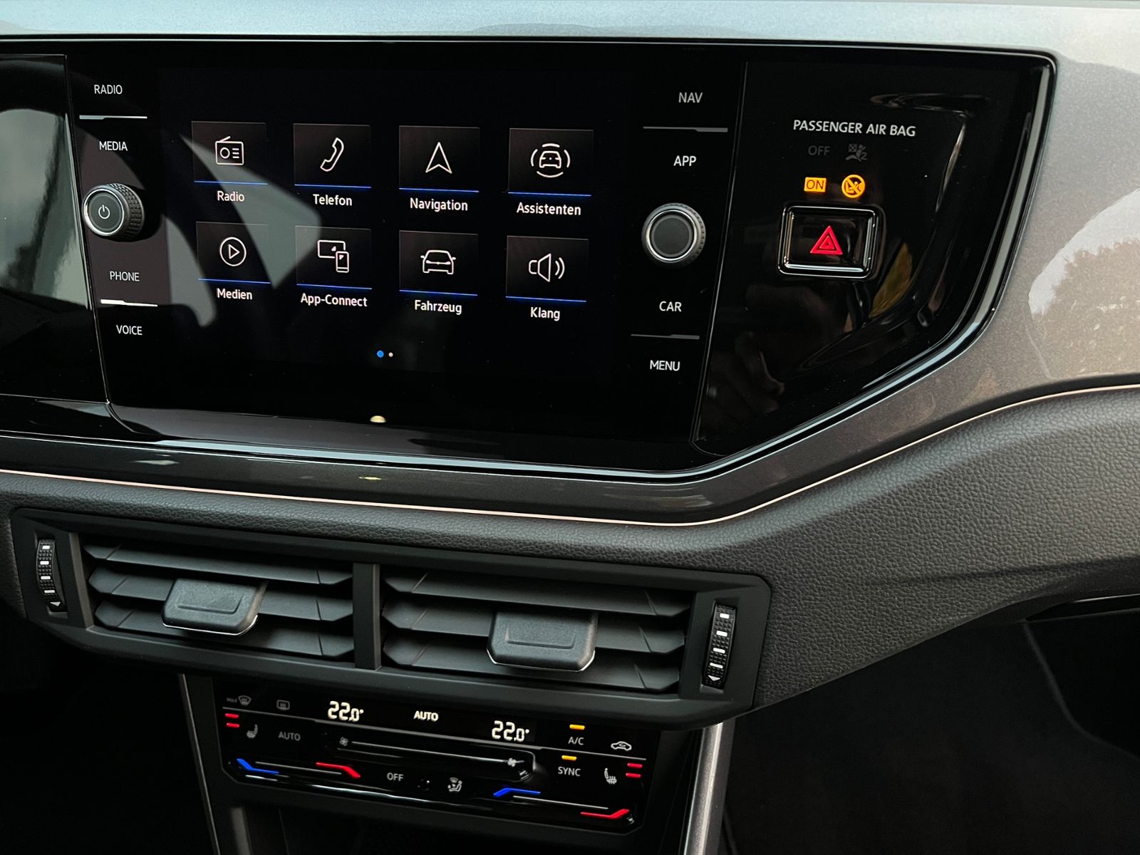 Fahrzeugabbildung Volkswagen Polo Style 1.0 TSI DSG *IQ.Drive-Paket, IQ.Light