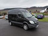 Mercedes-Benz Sprinter 1313 - Mercedes-Benz Sprinter mit Diesel-Antrieb: Braun