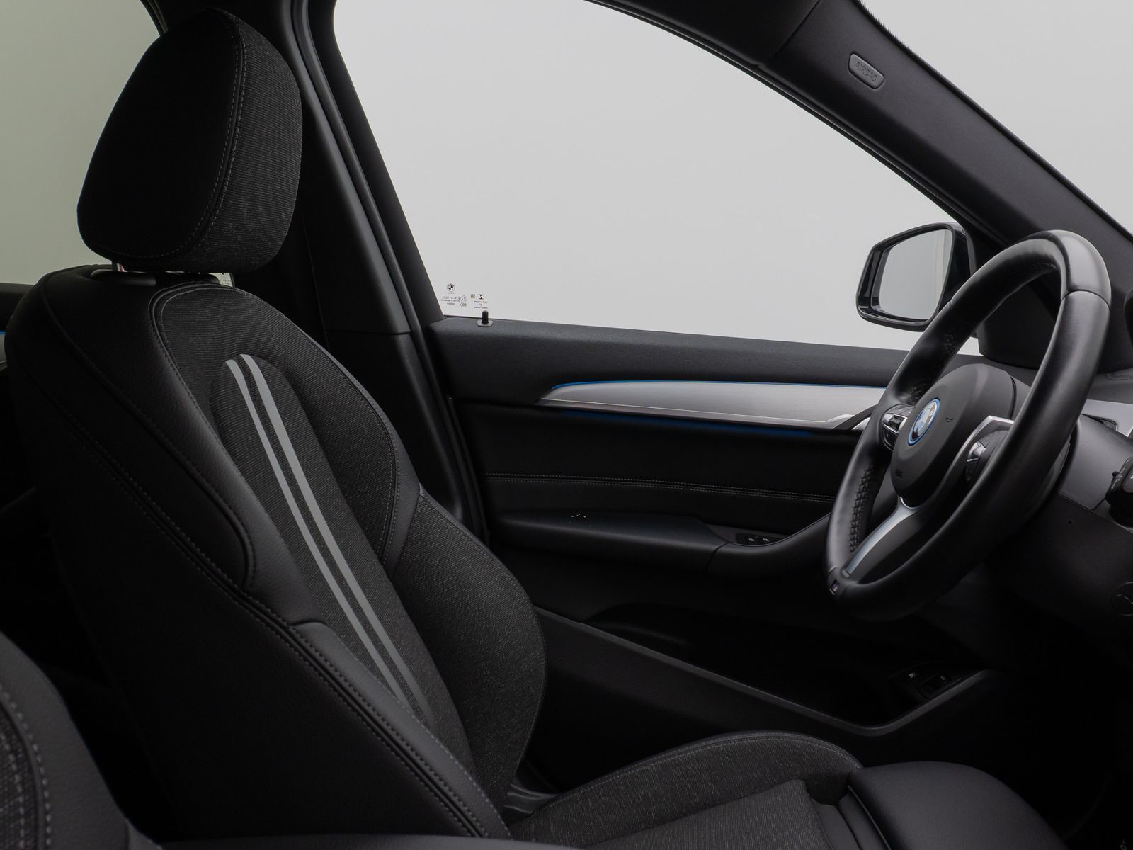 Fahrzeugabbildung BMW X1 xD25e M Sport Kamera HUD Stop&Go AHK Komfort