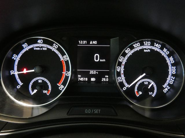 Fabia 1.0 TSI DRIVE 125 Best Of LED KAM NAV PANO