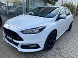 Ford Focus Lim. ST - Ford Focus Gebrauchtwagen in Stuttgart