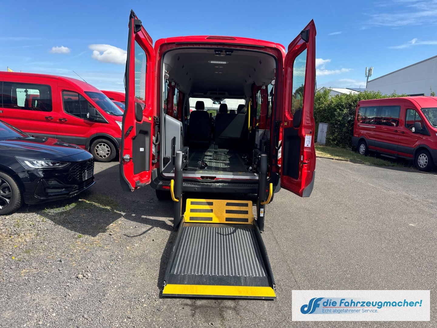 Fahrzeugabbildung Ford Transit Kombi 350 L3 Trend StandHZG *2520 *EXPOR