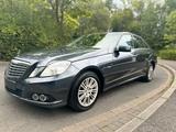Mercedes-Benz E 220 CDI / TÜV 2027 /SCHECKHEFT/NAVI / KLIMA  