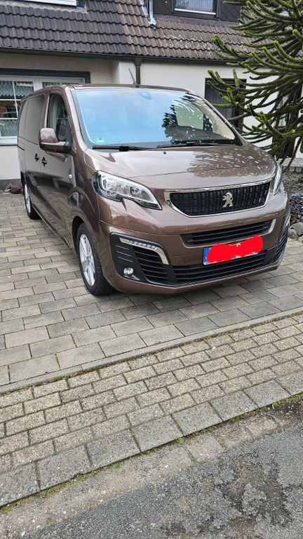 Image of Peugeot Traveller