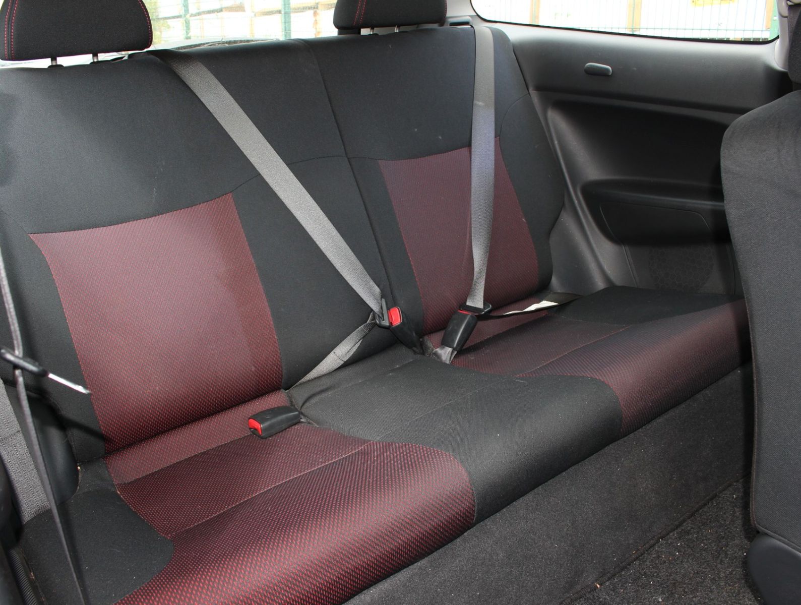 Fahrzeugabbildung Honda Civic 1.4i Sport