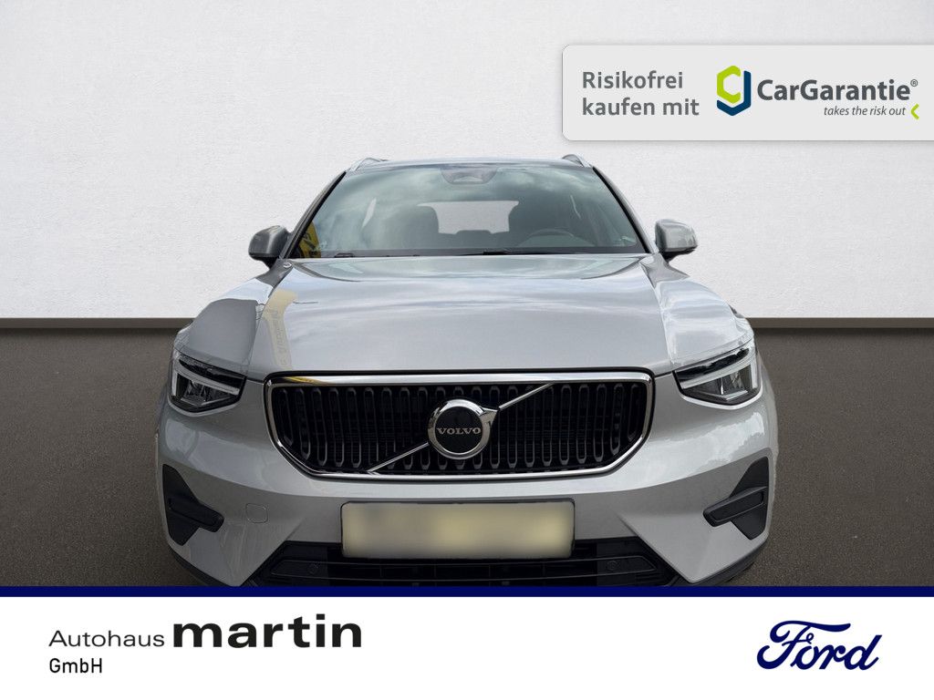 Fahrzeugabbildung Volvo XC40 2.0 Core 2WD SHZ NAVI W-LAN ACC FACEL. LED