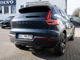 Volvo XC40 B3 Plus Black Edition ACC FACEL. LED 360° - Volvo XC40 Black Edition Gebrauchtwagen
