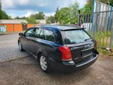 Toyota Avensis Kombi 1.8 - Toyota Avensis aus 2005: Kombi