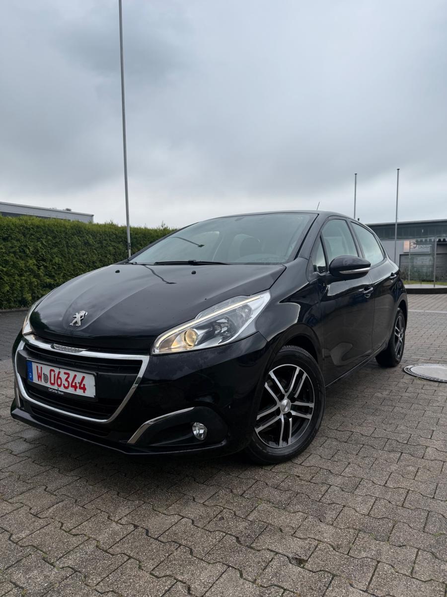 Peugeot 208 Active LED PDC 5trg