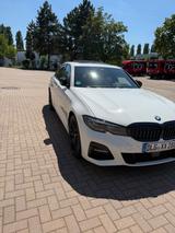 BMW 330i xDrive M Sport Automatic M Sport - BMW 330 Gebrauchtwagen in München
