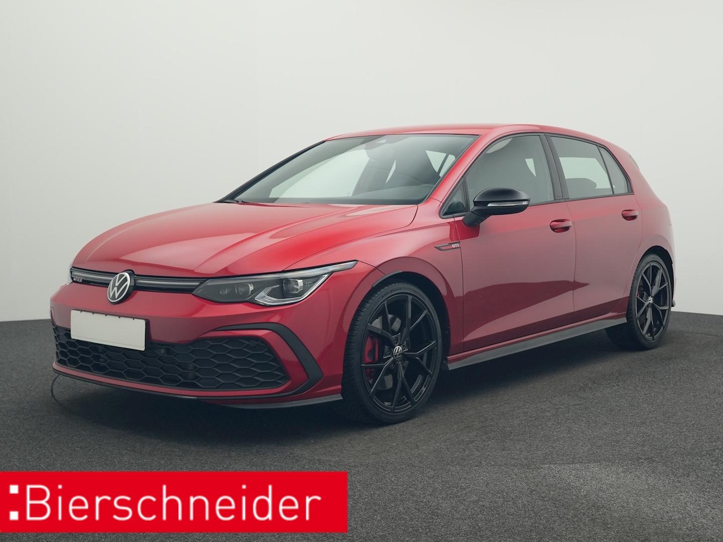 Volkswagen Golf GTI 8 2.0 TSI DSG NAVI KAMERA ACC SHZ