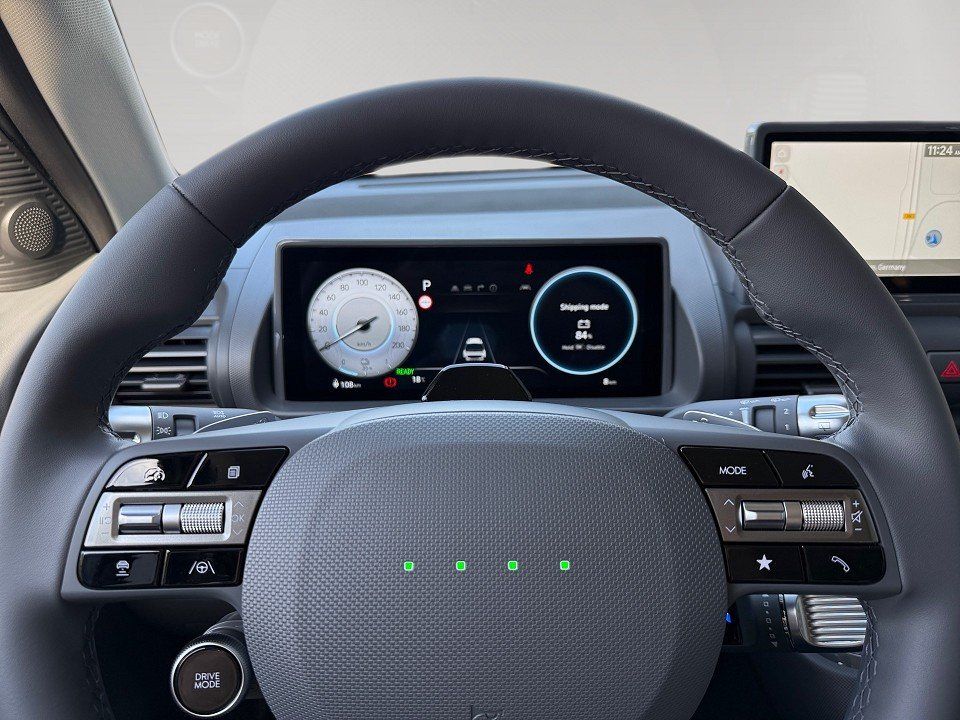 Fahrzeugabbildung Hyundai INSTER Lounge 49kWh 115PS Elektro-Komfort-Paket