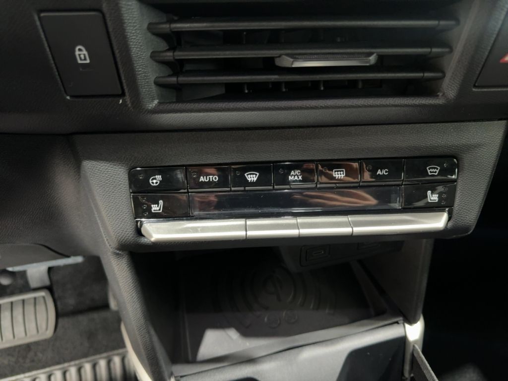 Fahrzeugabbildung Opel Frontera GS, Allwetter, RFK, Navi, SHZ, LHZ