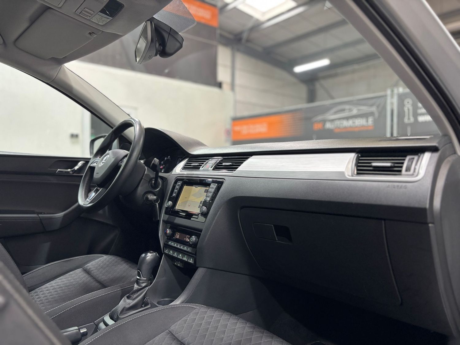 Fahrzeugabbildung SKODA Rapid/Spaceback Xenon#Kamera#Navi#DAB
