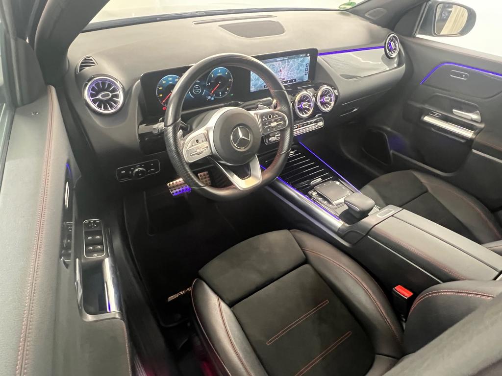 Mercedes-Benz GLA 220