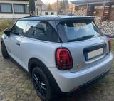 MINI Cooper SE Resolute Editon Resolute Editon - MINI Cooper SE: Resolute Editon