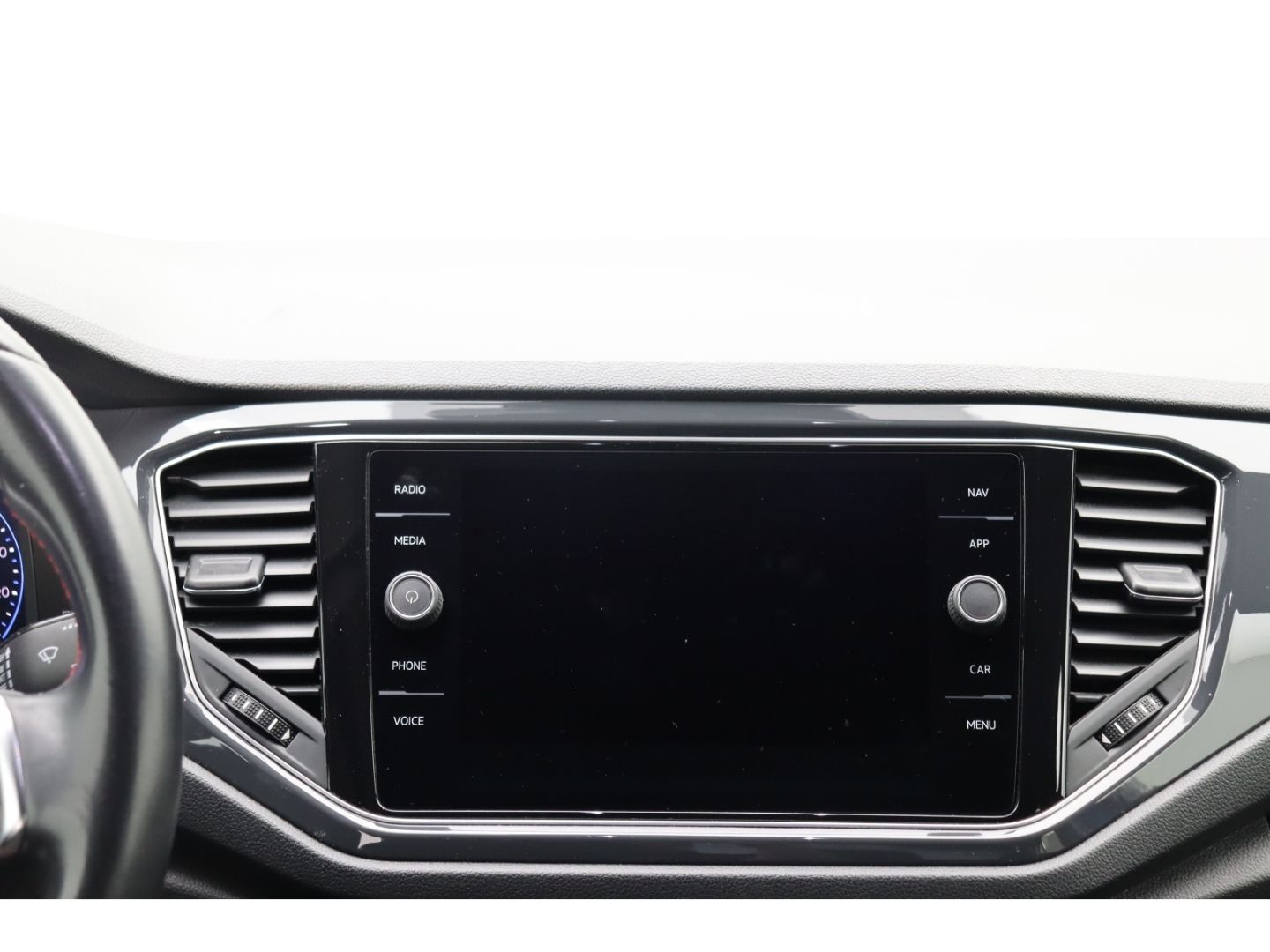 Fahrzeugabbildung Volkswagen T-Roc 1.5 Sport Pano Standheiz ACC SHZ Kamera