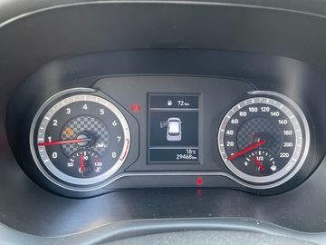 Fahrzeugabbildung Hyundai i10 KLIMA SITZ+LENKRADHEIZUNG PDC