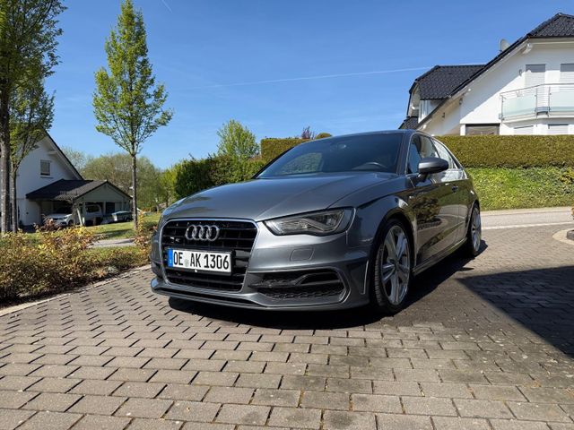 AUDI A3 2.0 TDI S line S line DAB