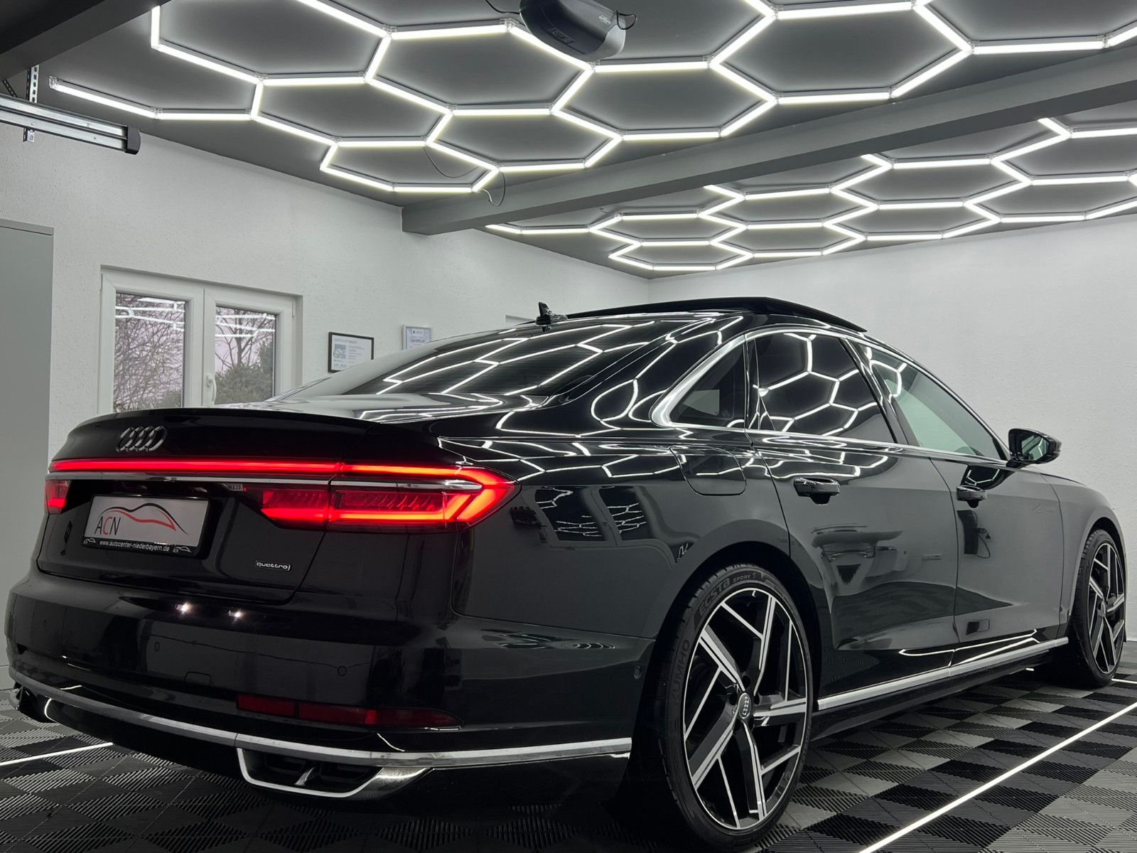 Fahrzeugabbildung Audi A8 50 TDI Quattro/MASSAGE FOND/TV FOND/ACC/VOLL