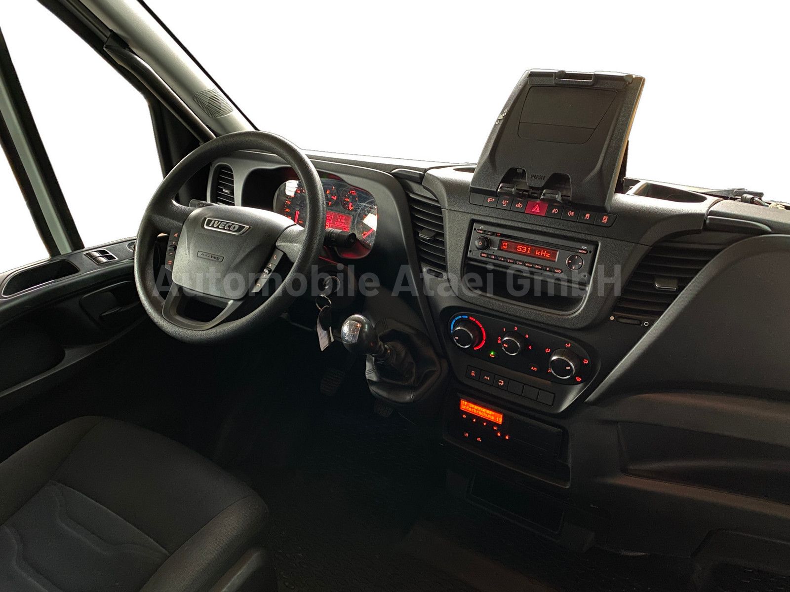 Fahrzeugabbildung Iveco Daily 70-180 DoKa *LBW+6-SITZE+KAMERA (9697)