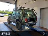 Lada Taiga Basis 4x4 camouflage Dachträger - Lada Taiga mit Benzin-Antrieb: Allradantrieb