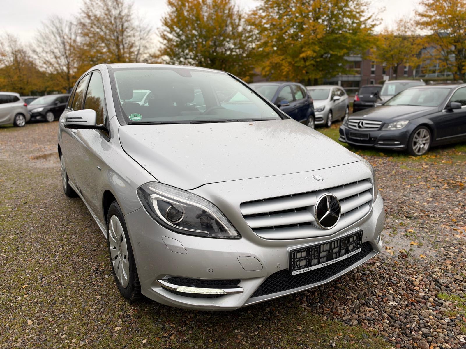 Mercedes-Benz B 200