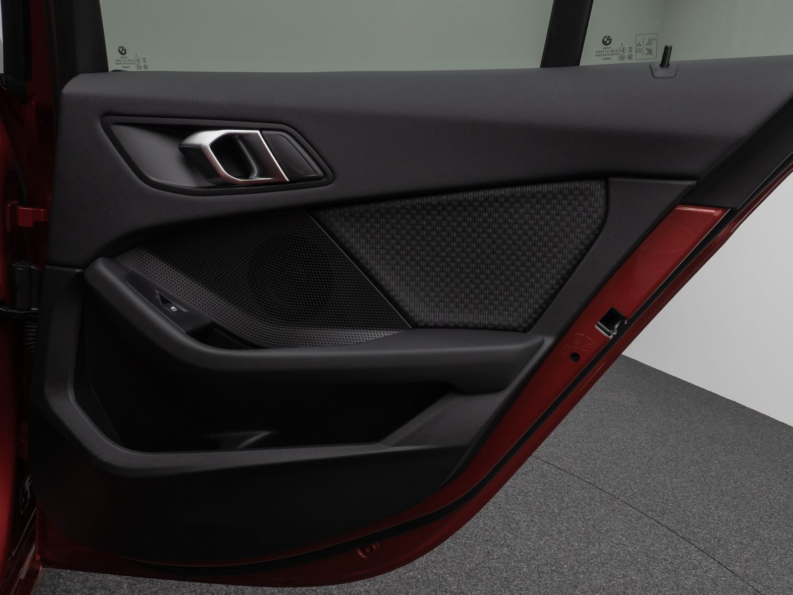 Fahrzeugabbildung BMW 120d  DAB HiFi AHK PDC Geschwindigkeitsreg LED