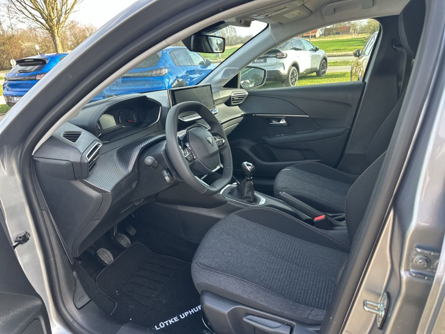 Peugeot 208 - Bild 9