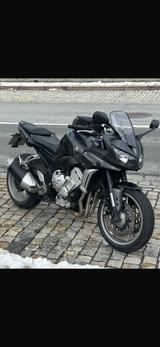 Yamaha Fz1 Fazer - YAMAHA 2010 FZ1