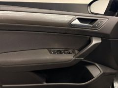 VW Touran 2.0TDI DSG R-Line NAVI Klimaautom LED