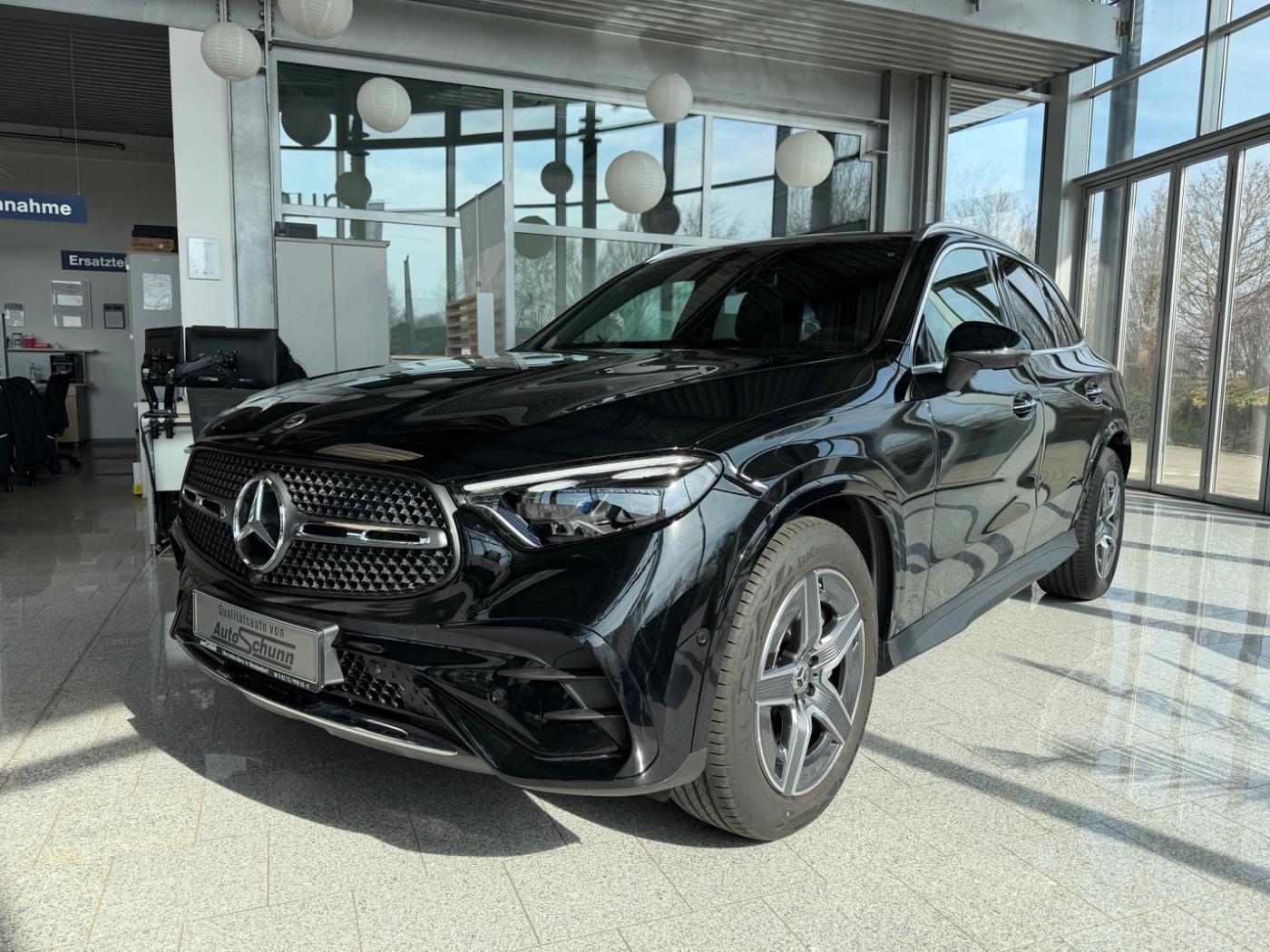 Mercedes-Benz GLC 200 4Matic AMG Premium+Pano+360°+KeylessGO