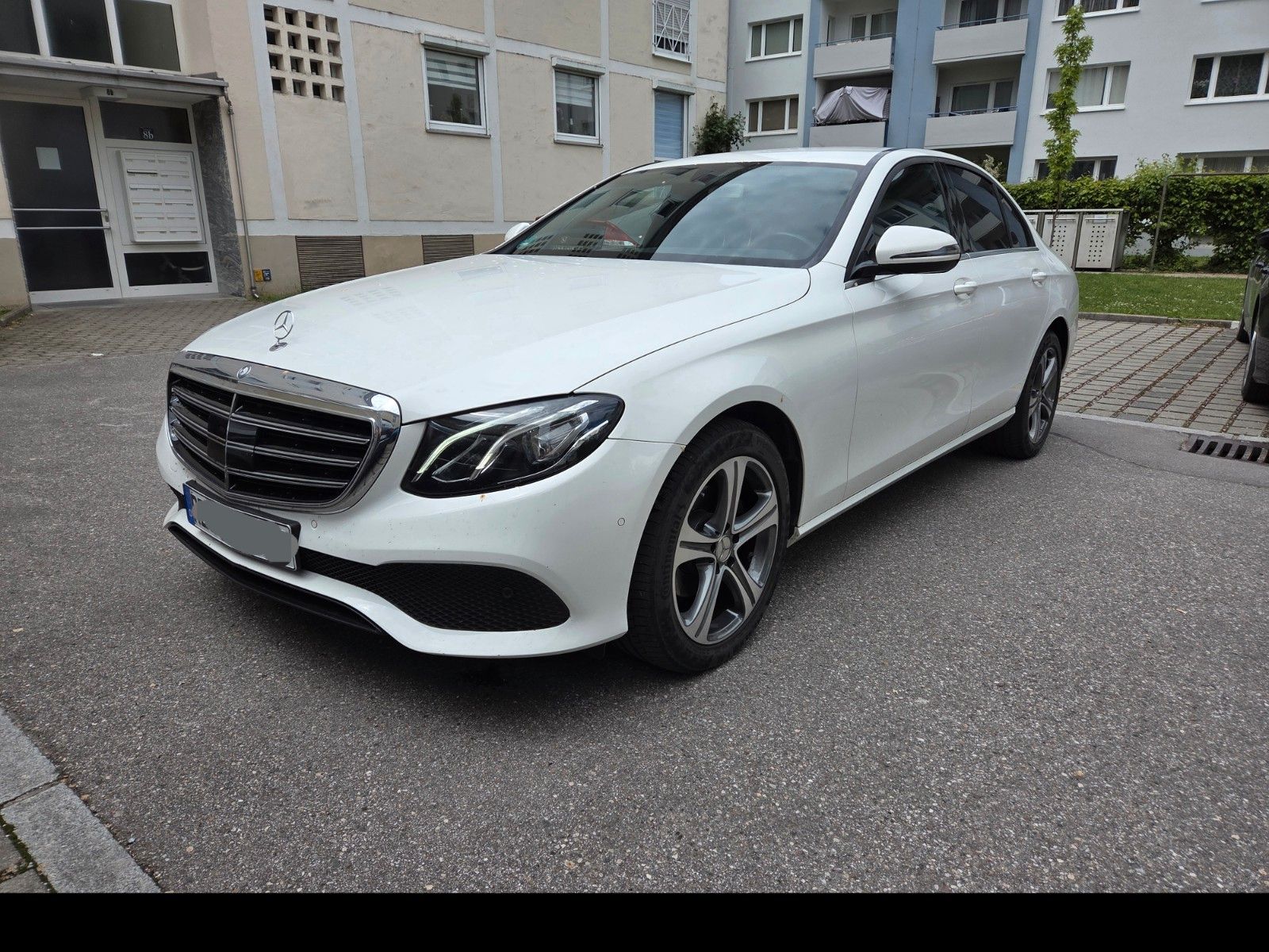 MERCEDES-BENZ E 220 d EXCLUSIVE 9G Autom 