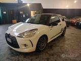 DS Automobiles DS AUTOMOBILES DS 3 1.4 HDi 70 So Chic - DS Automobiles DS3 aus 2015