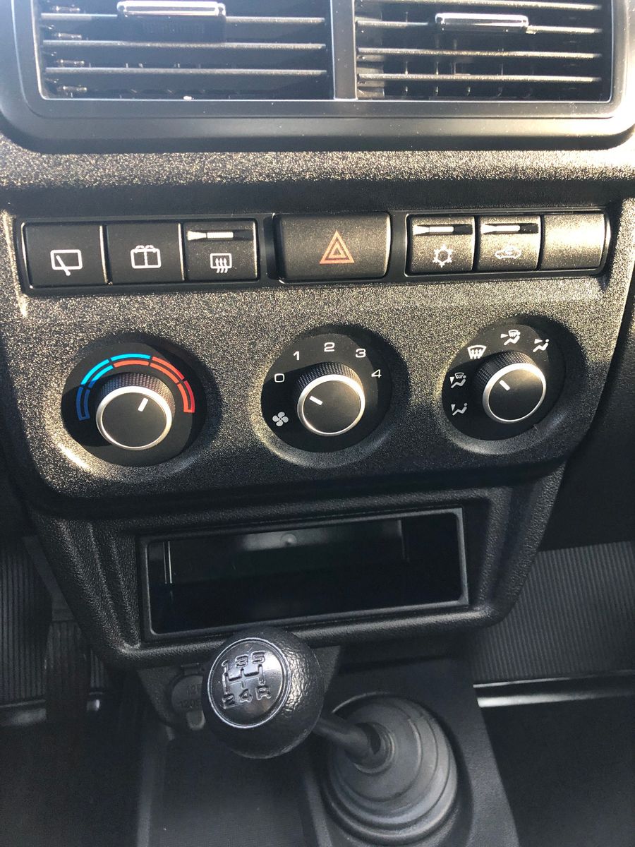 Fahrzeugabbildung Lada Niva "PREMIUM PLUS" KLIMA/ SITZHEIZUNG AET-2026!