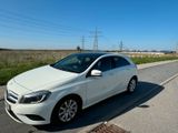 Mercedes-Benz Mercedes Benz A 180 W176 EZ 06-2013 Panorama - Mercedes-Benz: W 201
