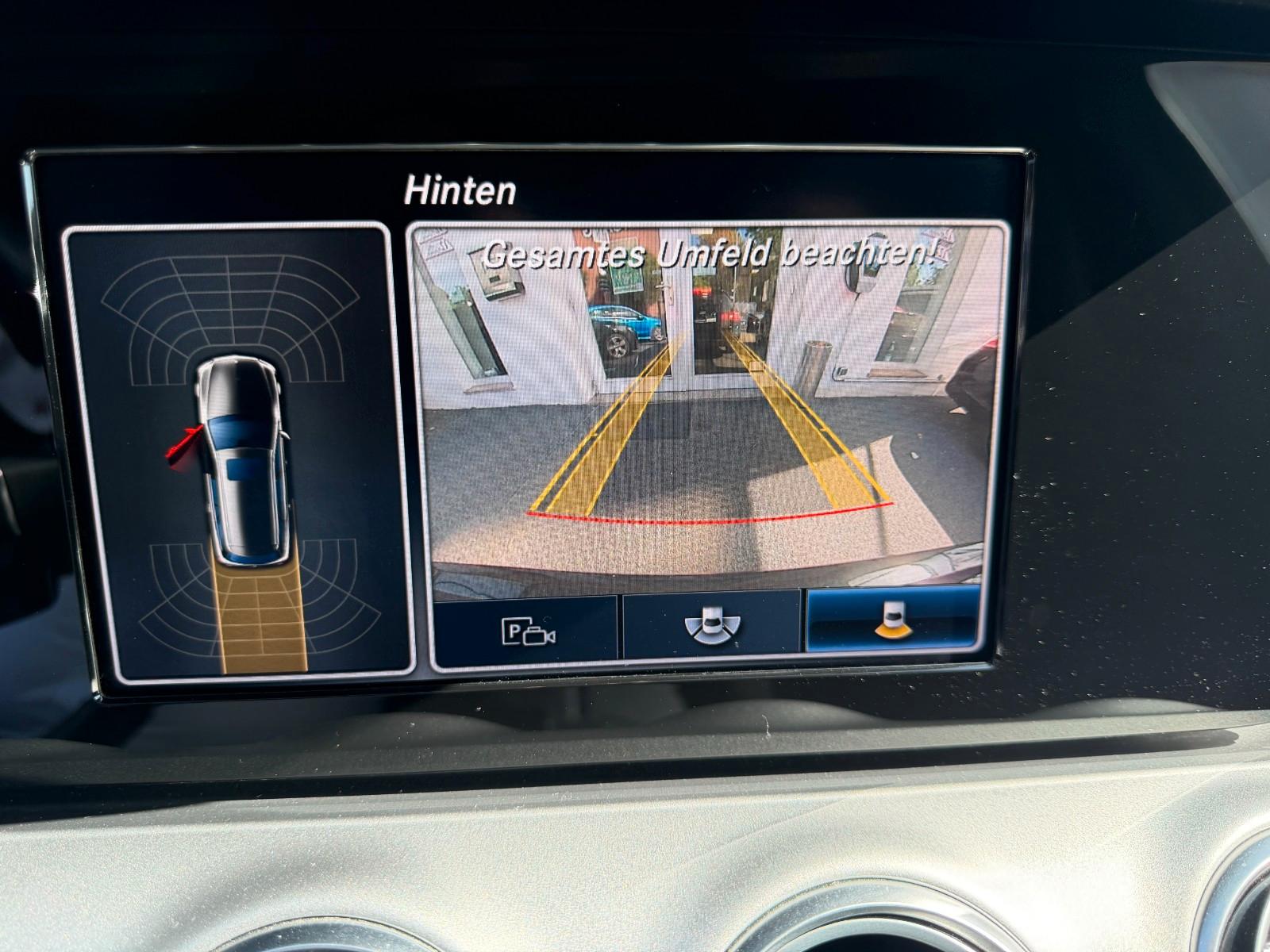 Mercedes-Benz E 200 LED/EL. SITZE/NAVI/KAMERA/LUFTFEDERUNG
