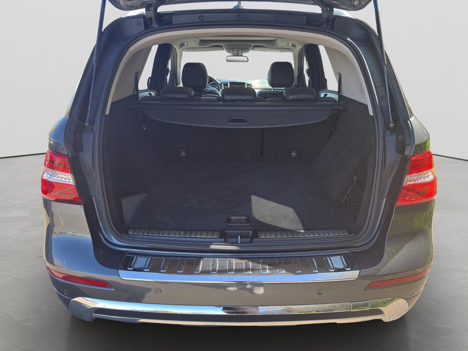 MERCEDES-BENZ ML 350 CDI AMG PAKET / GPS / XENON / TEMP. | 258 ch | 4X4 | BVA | PACK SPORT | TOIT PANORAMIQUE | VOLANT EN CUIR
